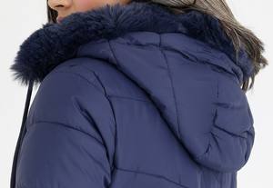 Veste d'hiver matelassée pour femme, de haute qualité, tricotée, écologique, imperméable, coupe-vent, capuche en fourrure, fermeture éclair décontractée, longueur longue - Product Image 3