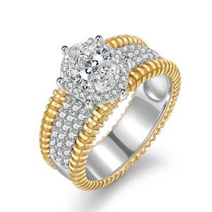 Anillo de Compromiso Jeulia Vintage de Dos Tonos con Corte Ovalado Halo - Plata de Ley con Baño de Oro y Oro Rosa - Product Image 2