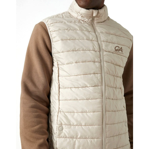 Nouveau design gilet matelassé gilet léger sans manches personnalisé gilet bouffant décontracté hommes gilet en duvet pour hommes conception personnalisée et Logo OEM - Product Image 2