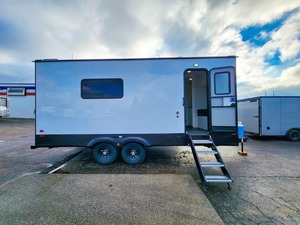 Nuevo Remolque Móvil Prefabricado de 23 Contenedores para Oficina y Baño con Garantía de 3 Años, Diseño Duradero de Alta Calidad - Product Image 2