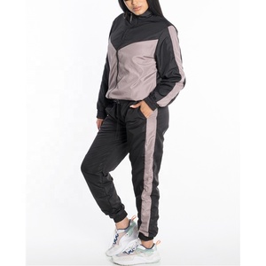 ชุดวอร์มกันลมสำหรับผู้หญิงชุดวอร์มเสื้อกันลมแบบสั่งตัด - Product Image 2