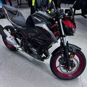 Meilleures offres 2025 Kawasaki Z500 SE ABS Nouvelle moto de rue 451cc à refroidissement liquide 4 temps prête à l'exportation mondiale - Product Image 6