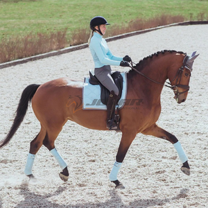 แผ่นรองอานม้าแบบอังกฤษสำหรับม้าทำจากวัสดุบุผ้าระบายอากาศได้ดีทนทานและสะดวกสบายออกแบบได้ตามที่ต้องการ - Product Image 3