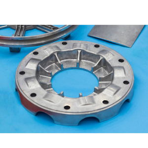 Piezas de servicios de fundición moldeadas a presión de aluminio de alta calidad - Product Image 1