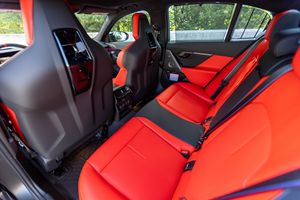 BMW M5 2026, Bajo Kilometraje, Caja de Cambios Automática, Dirección Suave, Gasolina/Eléctrico - Product Image 5