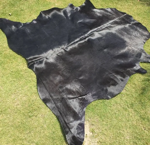 Exportation en gros de peaux de vache kényanes 2025 à prix de gros abordables, qualité 1, peaux de vache kenyanes salées humides bon marché, prêtes à l'exportation - Product Image 1