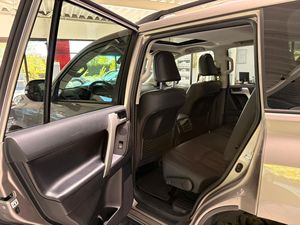 Toyota Land Cruiser 2020 Seminuevo Marrón SUV/Todoterreno 2755cc con Sensor de Lluvia 4x4 Diésel 204HP Transmisión LED Faros Delanteros - Product Image 3