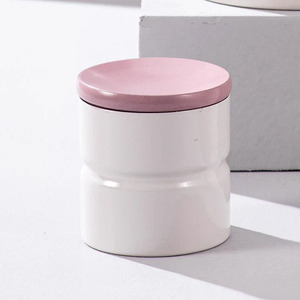 Tarro de almacenamiento duradero de acero inoxidable con sello hermético Tarro de acero inoxidable elegante para almacenamiento de alimentos secos y despensa - Product Image 1