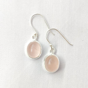 Boucles d'oreilles en cristal de quartz rose 4,0 grammes Accessoire élégant et féminin - Product Image 1