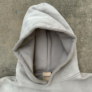 เสื้อฮู้ดดี้ผู้ชาย สีเทา ลายกราฟิกแบบดิสเทรส สไตล์สตรีทแวร์ เสื้อสวมหัว แขนยาว แฟชั่นแนวเมือง เสื้อฮู้ดดี้ลำลองสุดเทรนดี้ - Product Image 4