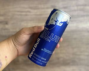 Bebida Energética Red Bull Edición Especial Roja, Azul, Plateada y Amarilla, Suministro al por Mayor - Product Image 6