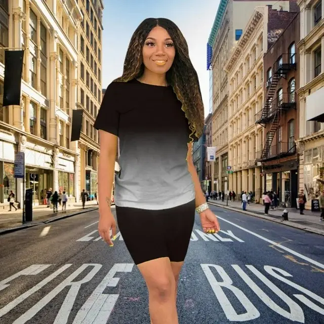 カスタムプラスサイズの婦人服2ピースセットワークアウトグラフィックシャツ女性用ショートセット女性ツーピースセット夏2023