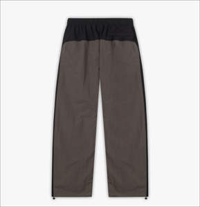 ชุดวอร์มไนลอนคุณภาพสูงสำหรับผู้ชาย ปี 2025 รุ่นใหม่ล่าสุด น้ำหนักเบา กันลม ดีไซน์ทันสมัย ผสมผสานสีสันสวยงาม เหมาะสำหรับการวิ่ง - Product Image 2