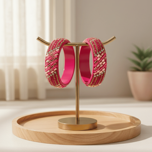Juego de 2 brazaletes de moda color rosa lacado con adornos - Product Image 4