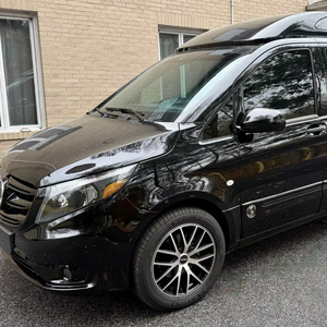 Mercedes-Benz Metris Explorer Conversion 2023 Usado Premium ~7,500 Millas - Product Image 1