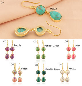 Vente en gros de boucles d'oreilles en laiton plaqué or 18 carats faites à la main Déclaration Synthétique Rose Turquoise Dangle Drop Collet Setting Featuring Pearl - Product Image 2