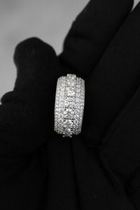 Moissanite Iced out 5 Row Ring 925 Sterling Silver VVS Moissanite Diamond Ring Joyería personalizada Anillo de compromiso Regalo para ella - Product Image 2