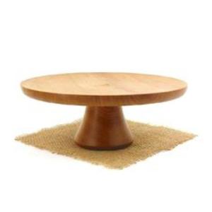 Beau support à gâteau doré orné avec construction en métal durable et esthétique charmante pour des présentations de desserts élégantes - Product Image 2