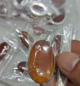 Precio barato en Soha Agate Colgantes de forma ovalada de cristal carniliano rojo natural hechos a mano con plata alemana para joyería en venta - Product Image 5
