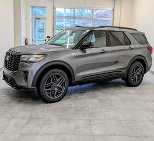 Gran Oferta Nuevo Explorer ST-Line 4WD 2026, un SUV de tres filas inspirado en el mundo deportivo con un motor EcoBoost I-4 de 2.3L estándar - Product Image 1