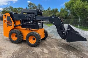 รถตักล้อยางคูการ์รุ่นใหม่ พร้อมหัวตักด้านหน้าและด้านหลัง เครื่องยนต์ดีเซล-BSL350EX - Product Image 5