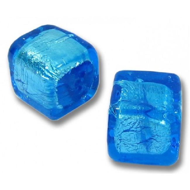 สีเขียวน้ำทะเล