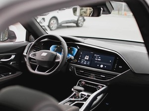 SUV Automático Inteligente con Tracción en las Cuatro Ruedas (AWD) Premium Tech, Nuevo, 0 km, 001, 2.0T, 4WD (238 hp), Blanco, Gasolina, Automático, 2024-2026 - Product Image 3