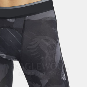 Leggings de compression élastiques de qualité supérieure, taille mi-haute, solides, impression personnalisée, légers, respirants, longueur entière, en vente - Product Image 4