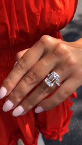 แหวนหมั้นเพชรแบบสว่างสดใสสำหรับผู้หญิงแหวนหมั้นเพชรสีทอง18K แหวนของขวัญทรงฮาโลและปูหรูหราได้รับการรับรองจากห้องปฏิบัติการ - Product Image 3