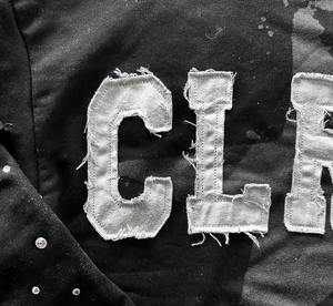 Sweat-shirt personnalisé Rhinestone Distressed T-shirt unisexe oversize à manches longues double couche brodé et respirant - Product Image 3