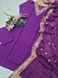 DISEÑADOR GEORGETTE BORDADO PIEDRA TRABAJO FONDO SUPERIOR CON DUPATTA ROSA - Product Image 2