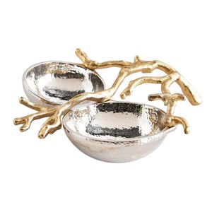 Cuenco para servir alimentos de diseño moderno Cuenco para servir de metal plateado de calidad superior con rama de olivo dorado para ocasiones especiales y eventos - Product Image 1