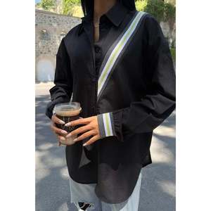 Camisa Casual Oversize de Popelina 3436 con Detalle de Banda - Product Image 3