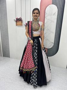 Dandiya Dance Wear Choli-Costume de festival Chaniya Choli-Navratri traditionnel exclusif indien-Impression à la main pour femmes - Product Image 4