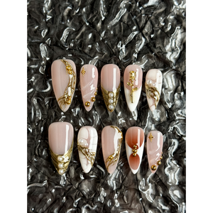 Ongles press-on Golden Rose Elegance, design élégant pour nail art - Product Image 3