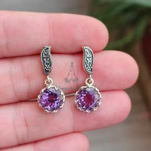 Pendientes Colgantes de Plata de Ley 925 con Amatista, Joyería Hecha a Mano con Gema Natural Púrpura, Ideal para el Mes de Febrero - Product Image 3