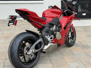 Ducati Panigale V4 2025 usada disponible para la venta - Product Image 2