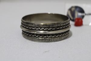 Brass <b>Bangle</b> in Stylish Chain Design <b>Bangle</b> in <b>Silver</b> Color & New Fashion Stylish Design for Women Tradnary - Product Image 2