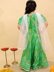 Hot Green Designer Lahenga Choli pour enfants Vêtements pour enfants à la mode pour vêtements de fête - Product Image 2