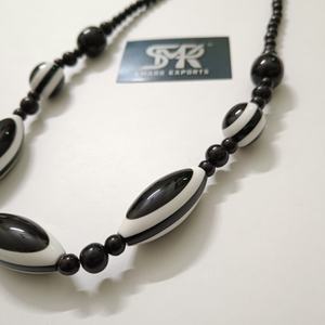 Collier pendentif léger fait main, modèle ange, perles ovales en résine noire et blanche, bijoux de mode pour femmes, export - Product Image 6