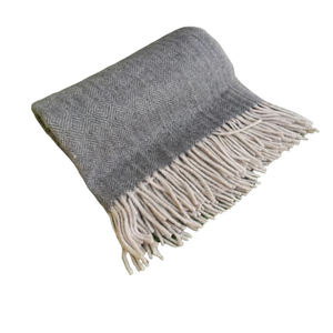 ผ้าห่มทอลายก้างปลาเพชรขนาดคิงไซส์จากผู้ผลิตอินเดีย - Product Image 3