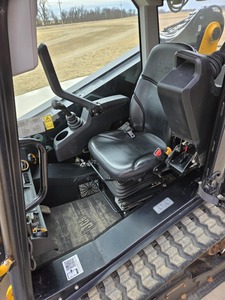 รถตักล้อยาง JCB 2TS-7T ปี 2022 - Product Image 3