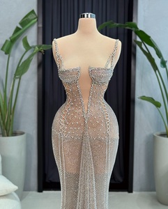 Robe de soirée longue élégante sans bretelles en satin, coupe droite, style vintage, avec corsage froncé, fente latérale, dentelle, cristaux et perles, antistatique - Product Image 2