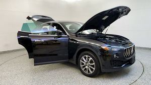 2018 Mas-e-ra-ti Levante 3.0L AWD - Product Image 4