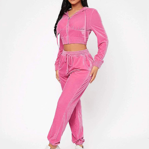 Vêtements personnalisés de grande taille pour dames survêtements d'été en velours survêtement court en velours à broderie supérieure ensemble de shorts 2 pièces pour femmes - Product Image 6