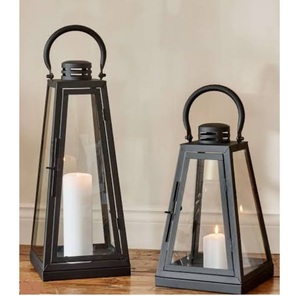 Lanterne porte-bougie suspendue en acier inoxydable gravée à la main pour la maison, l'hôtel, le restaurant, lanterne en métal de haute qualité, lot de 2 - Product Image 1
