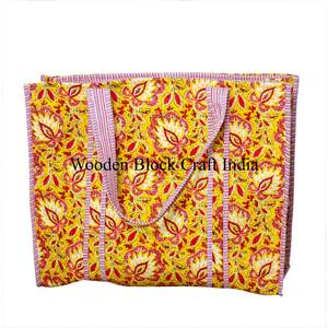 Magnifiques sacs fourre-tout en coton matelassé faits à la main, imprimés vibrants, élégants, écologiques, pour le transport quotidien, cadeaux pour femmes - Product Image 4