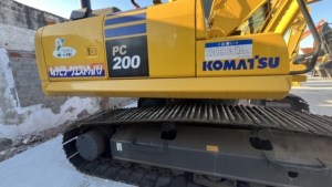 รถขุดไฮดรอลิกแบบตีนตะขาบ Komatsu PC200-8N1 ขนาด 20 ตัน สภาพดี ใช้งานได้ปกติ นำเข้าจากญี่ปุ่น มือสอง - Product Image 3