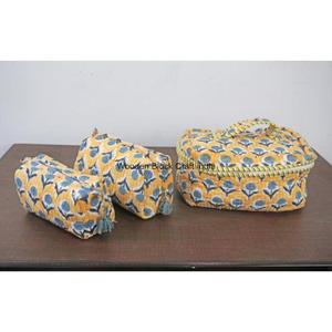 प्रत्येक आवश्यकता के लिए <span class=keywords><strong>3</strong></span> टुकड़े वैनिटी बैग, प्रत्येक आवश्यकता के लिए टिकाऊ और पानी प्रतिरोधी वैनिटी बैग को साफ करने के लिए आसान - Product Image 1