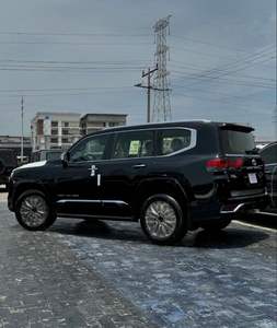 Lexus LX 600 2024 - Product Image 4